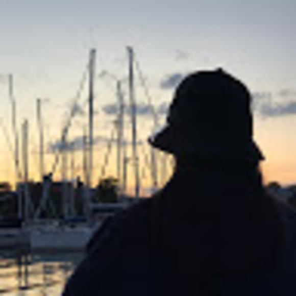 Meet your Posher, Becky - Picture 1 of 1